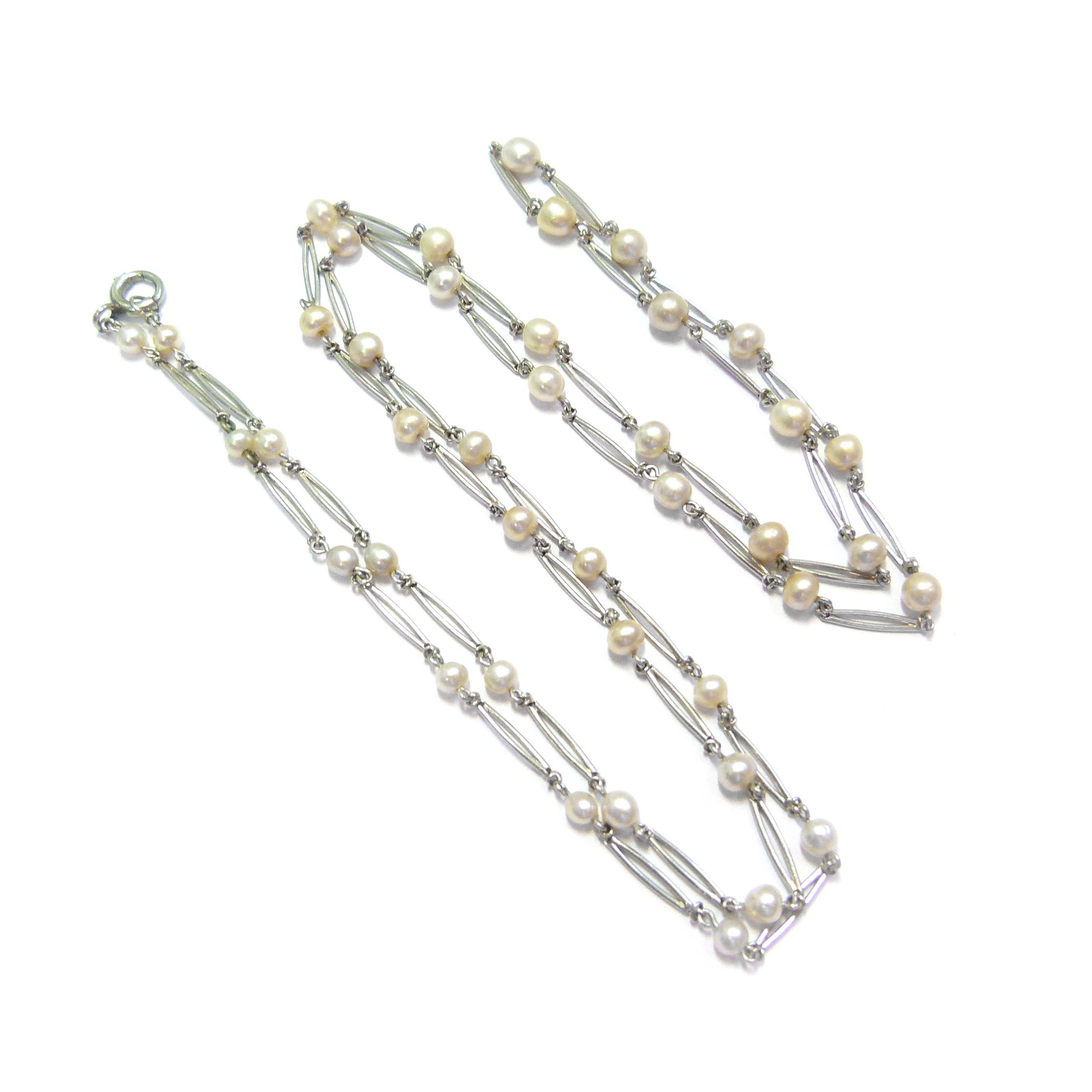 Platinum and pearl chain necklace